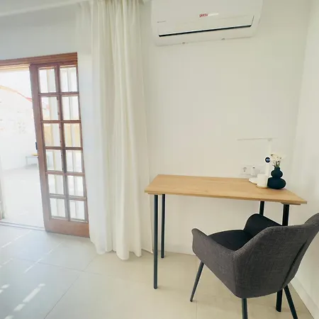 Endless Summer - Swimming Pool - Ac