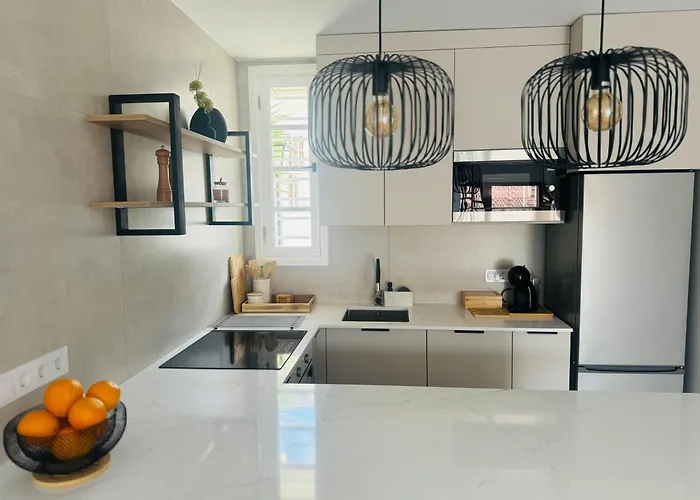 Endless Summer - Swimming Pool アパート アデヘ