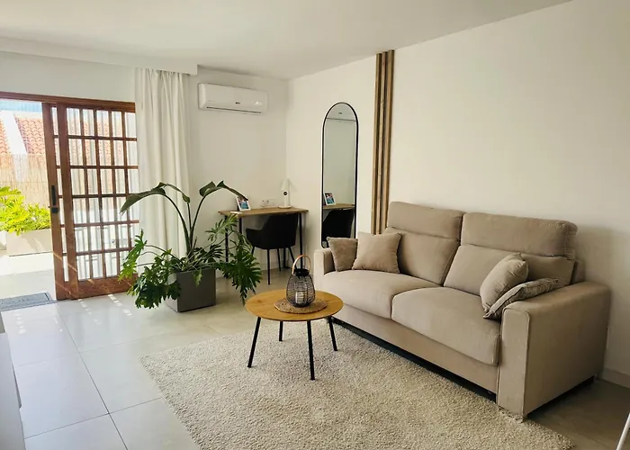 Endless Summer - Swimming Pool アデヘ